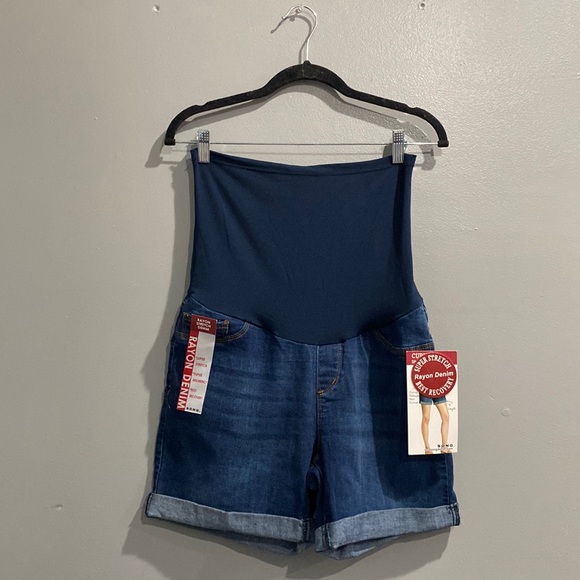 S.O.N.G Maternity Pants - S.O.N.G Maternity Curvy Shorts Size Medium